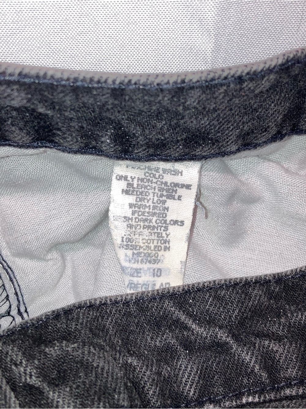 Faded Glory Black High-Rise Mom Jeans - Picture 8 of 8